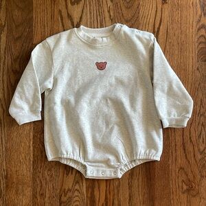 Oversized Sweatshirt Romper in light gray! 18M! Never worn!